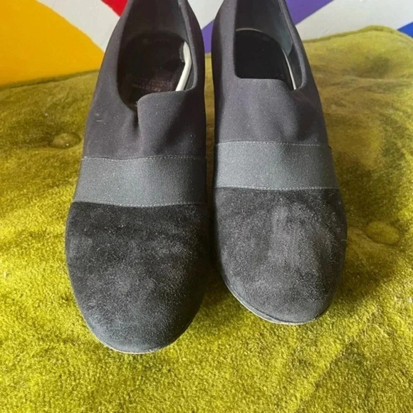 Thierry Rabotin Made in Italy Black Heels Size 39.5 EUC - Picture 2 of 6